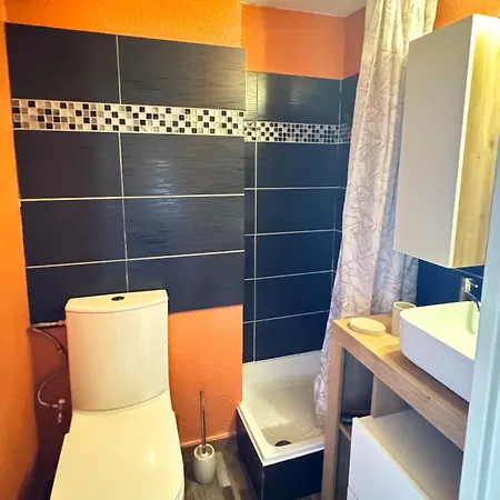 Les Quilles דירה